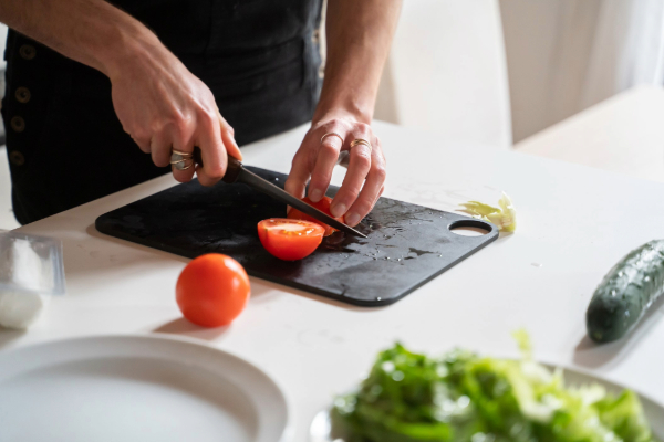 Chopping Tomato